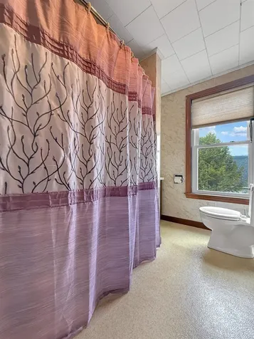 58 Pleasant Street Colebrook NH 03576