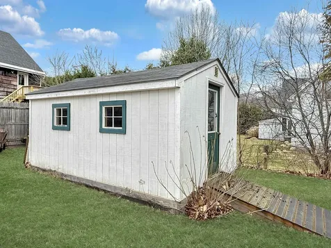 58 Pleasant Street Colebrook NH 03576