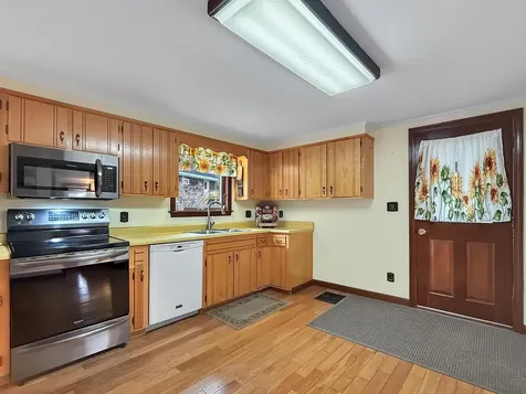 58 Pleasant Street Colebrook NH 03576