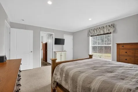 4 Elizabeth Drive Boscawen NH 03303