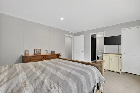 4 Elizabeth Drive Boscawen NH 03303