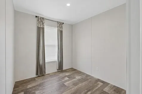 4 Elizabeth Drive Boscawen NH 03303