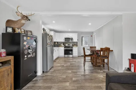 4 Elizabeth Drive Boscawen NH 03303