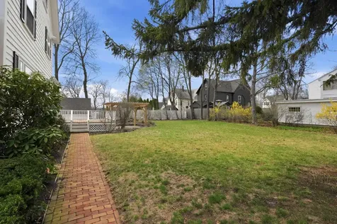 198 Linden Street Manchester NH 03104