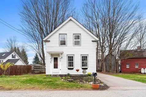 9 Railroad Avenue Newfields NH 03856