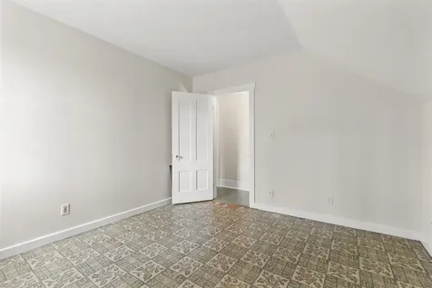 9 Railroad Avenue Newfields NH 03856