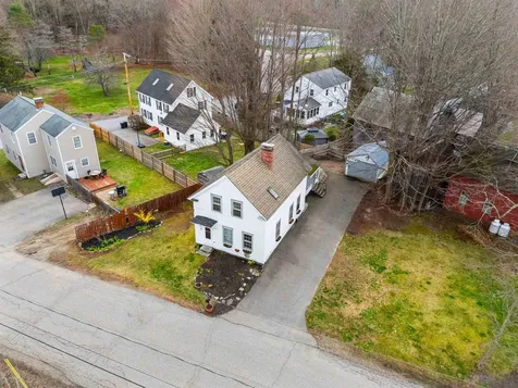 9 Railroad Avenue Newfields NH 03856