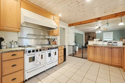 1203 Townsend Road Mason NH 03048