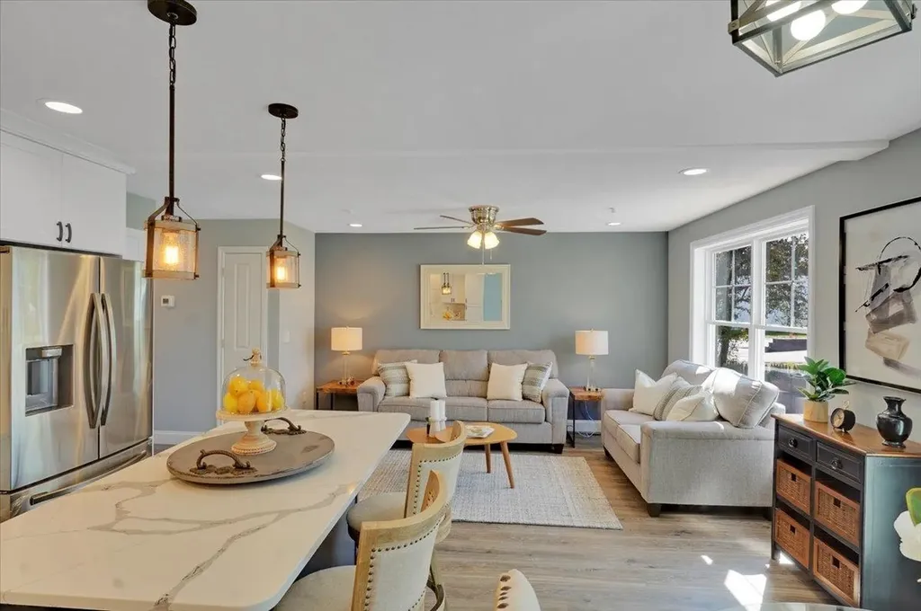5 Dumaine Avenue Nashua NH 03063
