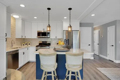 5 Dumaine Avenue Nashua NH 03063