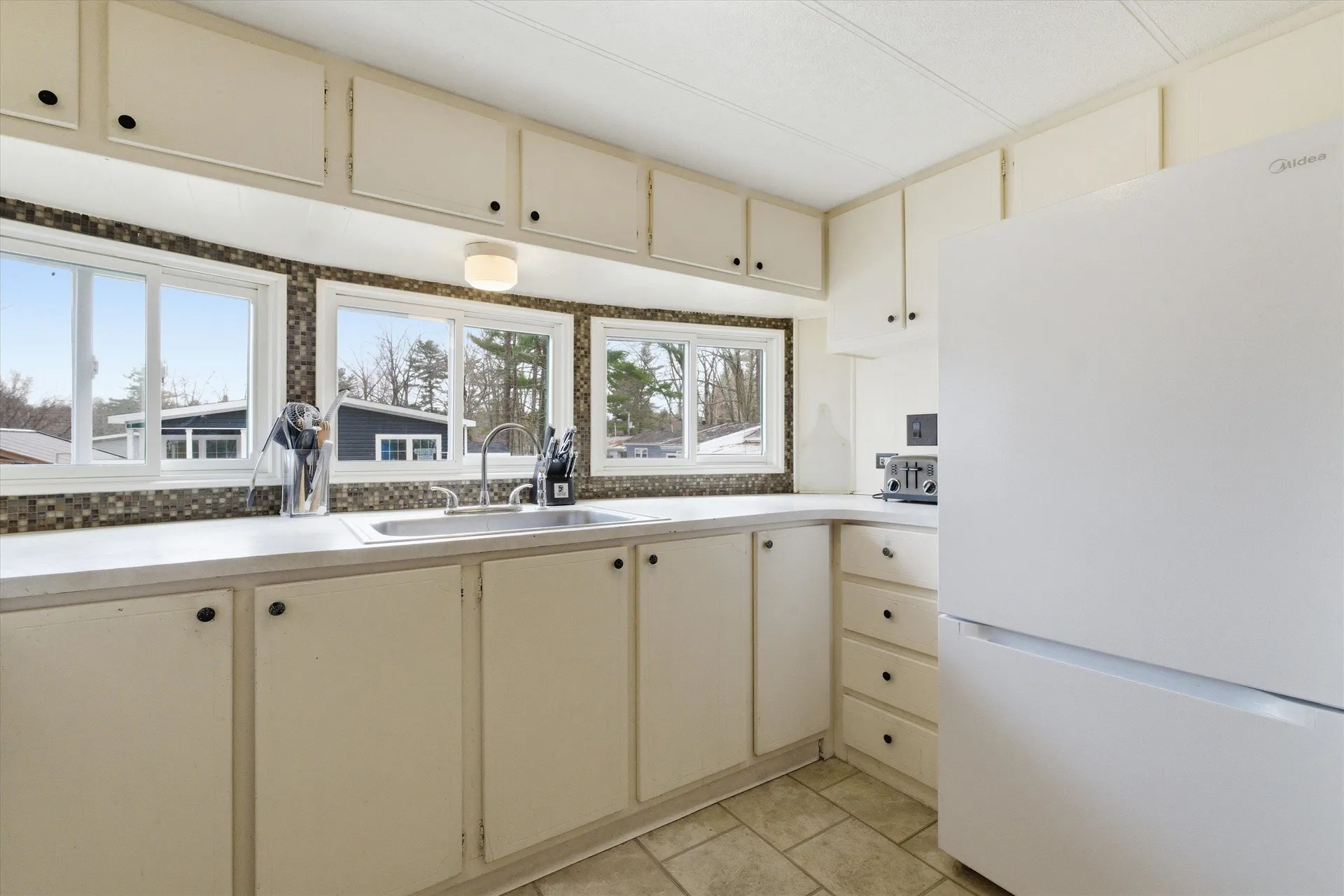 519 Canterbury Drive Exeter NH 03833
