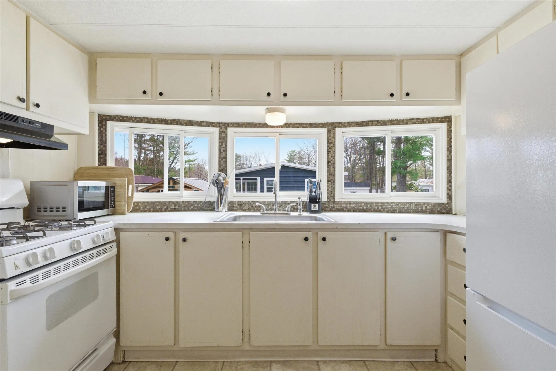 519 Canterbury Drive Exeter NH 03833