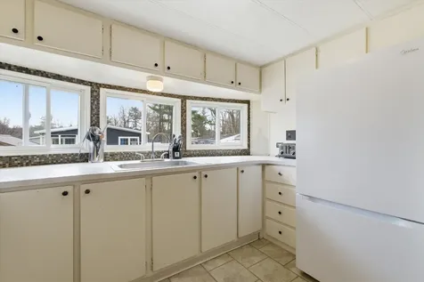 519 Canterbury Drive Exeter NH 03833