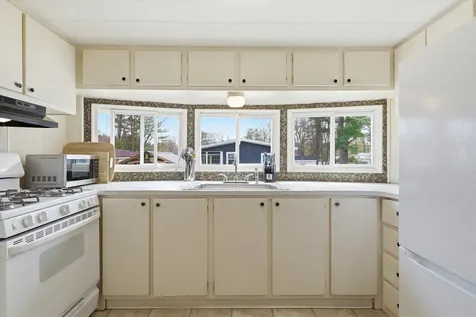 519 Canterbury Drive Exeter NH 03833