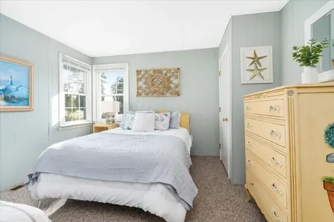 55 Old Beach Road Rye NH 03870