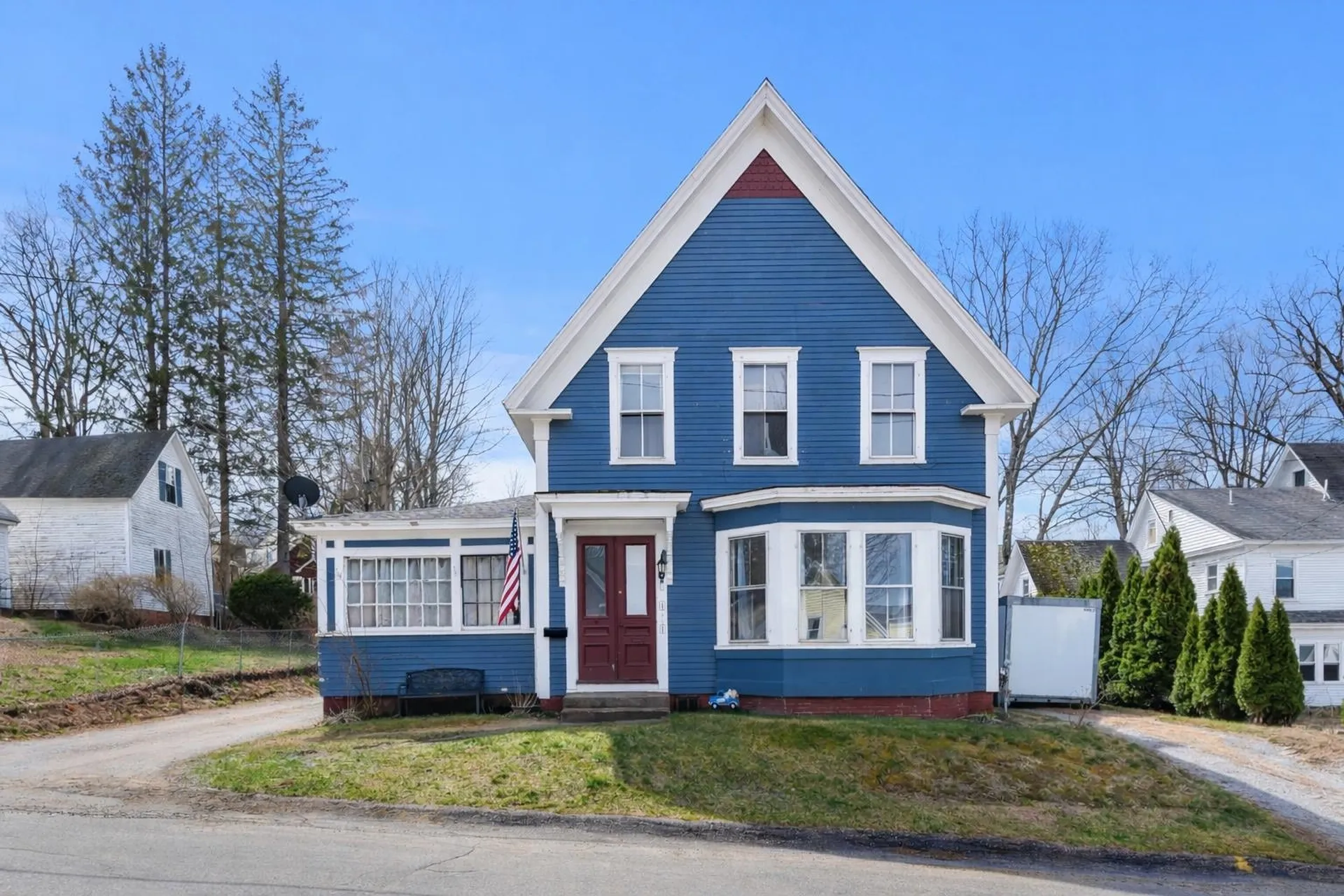 11 Pine Street Franklin NH 03235