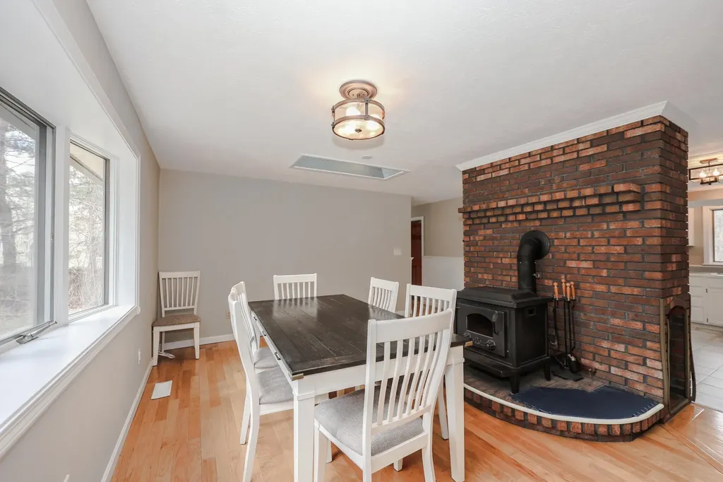 50 Edinburgh Drive Bedford NH 03110