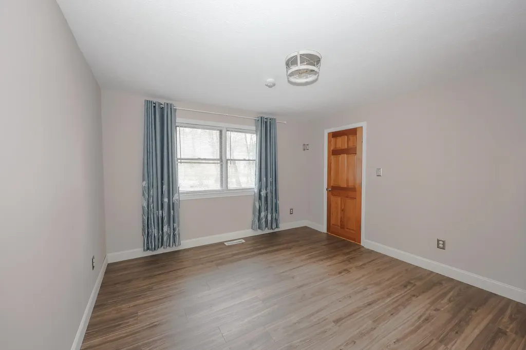 50 Edinburgh Drive Bedford NH 03110