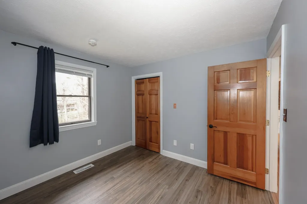 50 Edinburgh Drive Bedford NH 03110