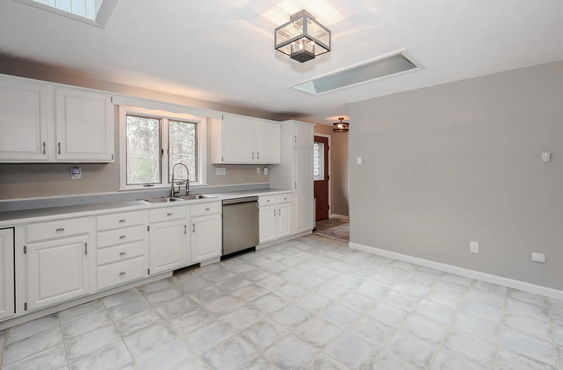 50 Edinburgh Drive Bedford NH 03110