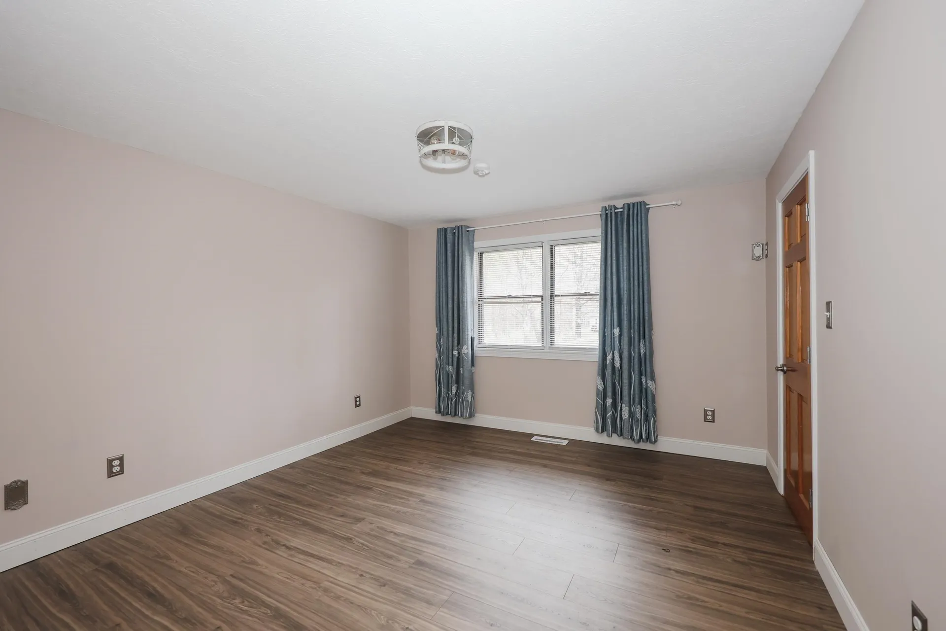 50 Edinburgh Drive Bedford NH 03110