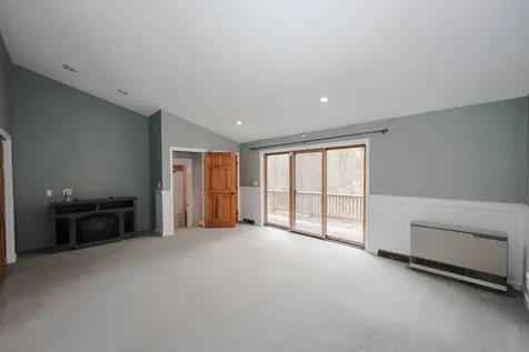 50 Edinburgh Drive Bedford NH 03110