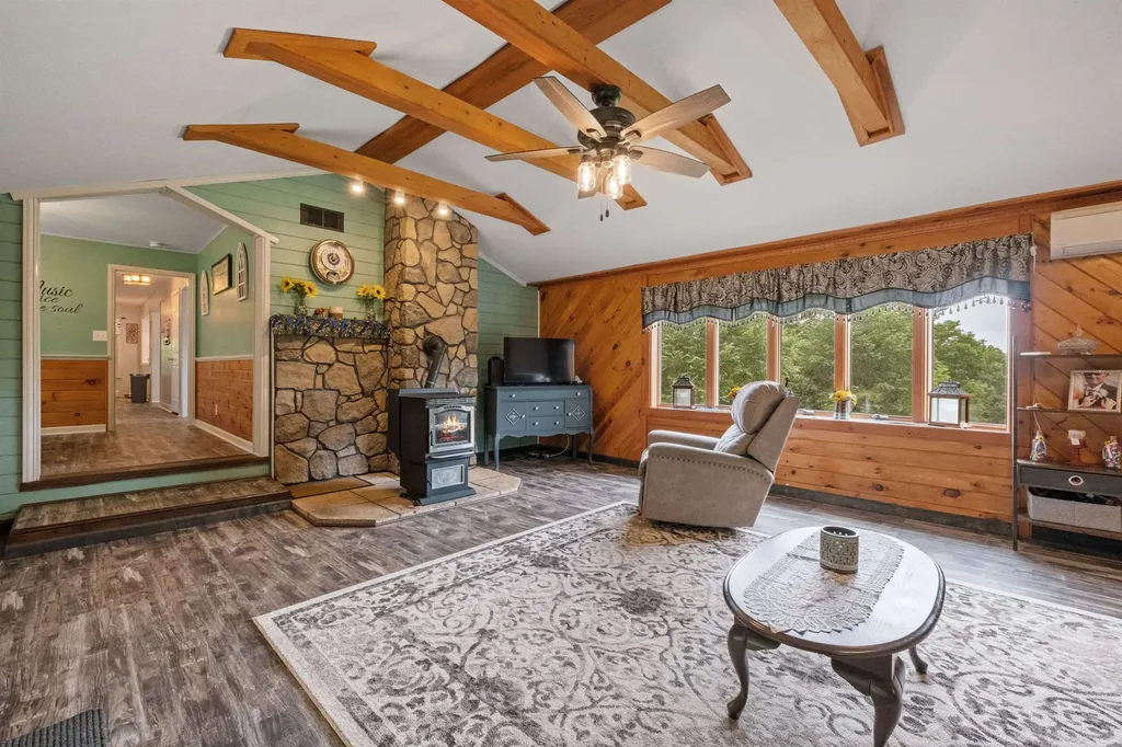 55 Walker Road Barnstead NH 03225