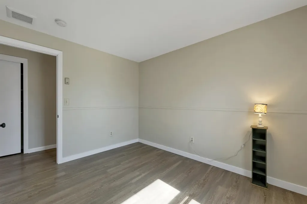 17 Harding Road Portsmouth NH 03801