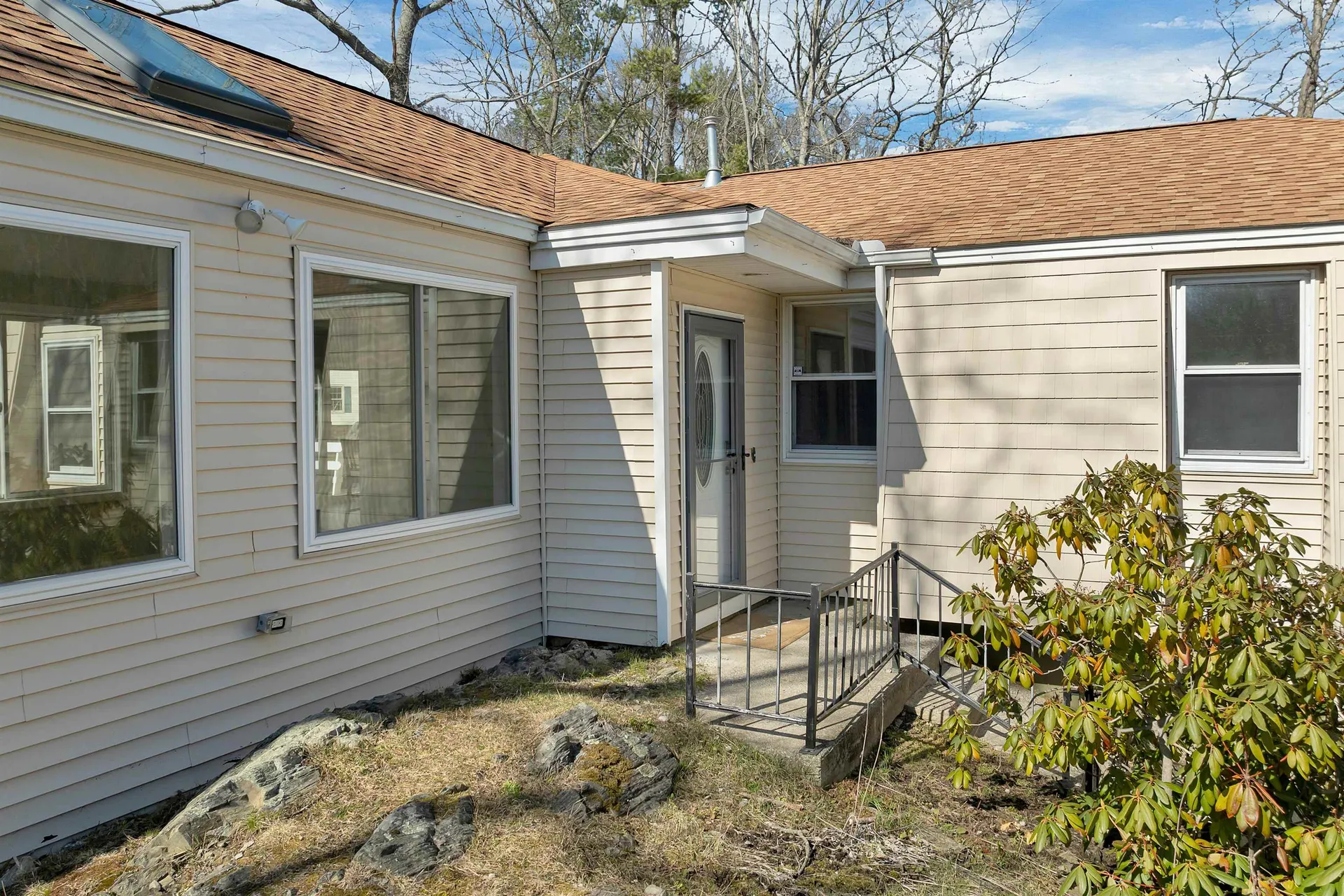 17 Harding Road Portsmouth NH 03801