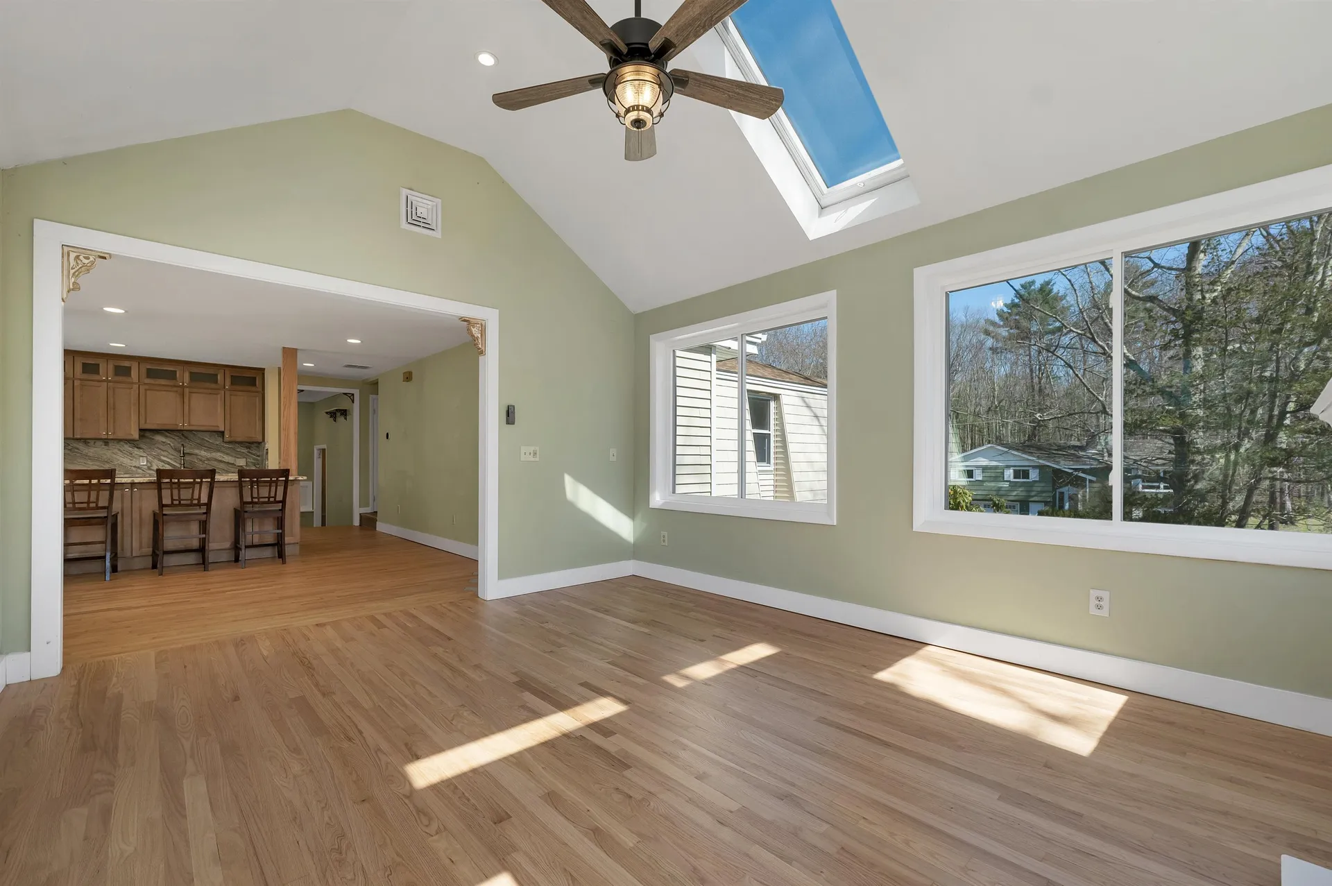 17 Harding Road Portsmouth NH 03801