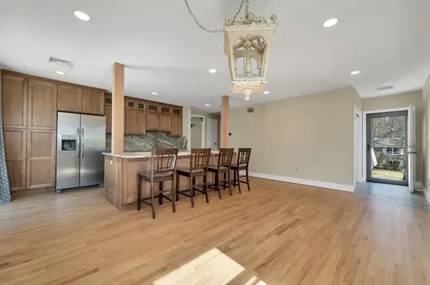 17 Harding Road Portsmouth NH 03801