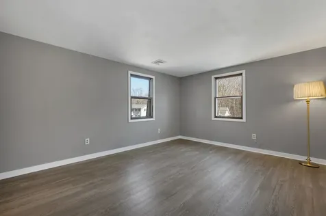 17 Harding Road Portsmouth NH 03801