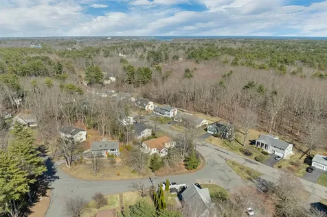 17 Harding Road Portsmouth NH 03801