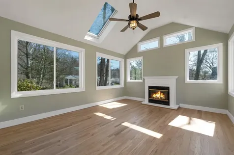 17 Harding Road Portsmouth NH 03801
