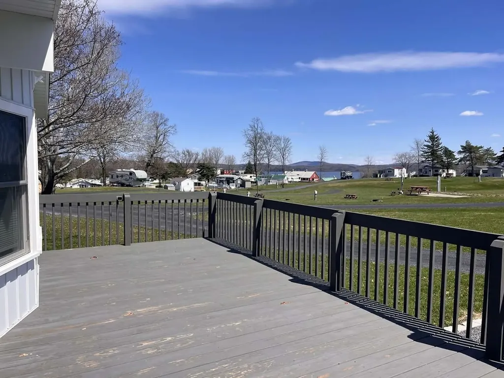 10 Gull Lane South Hero VT 05486