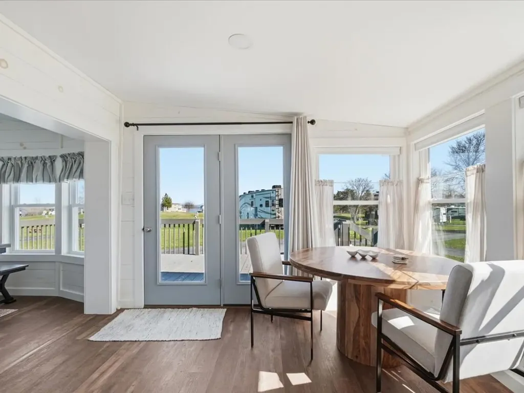 10 Gull Lane South Hero VT 05486