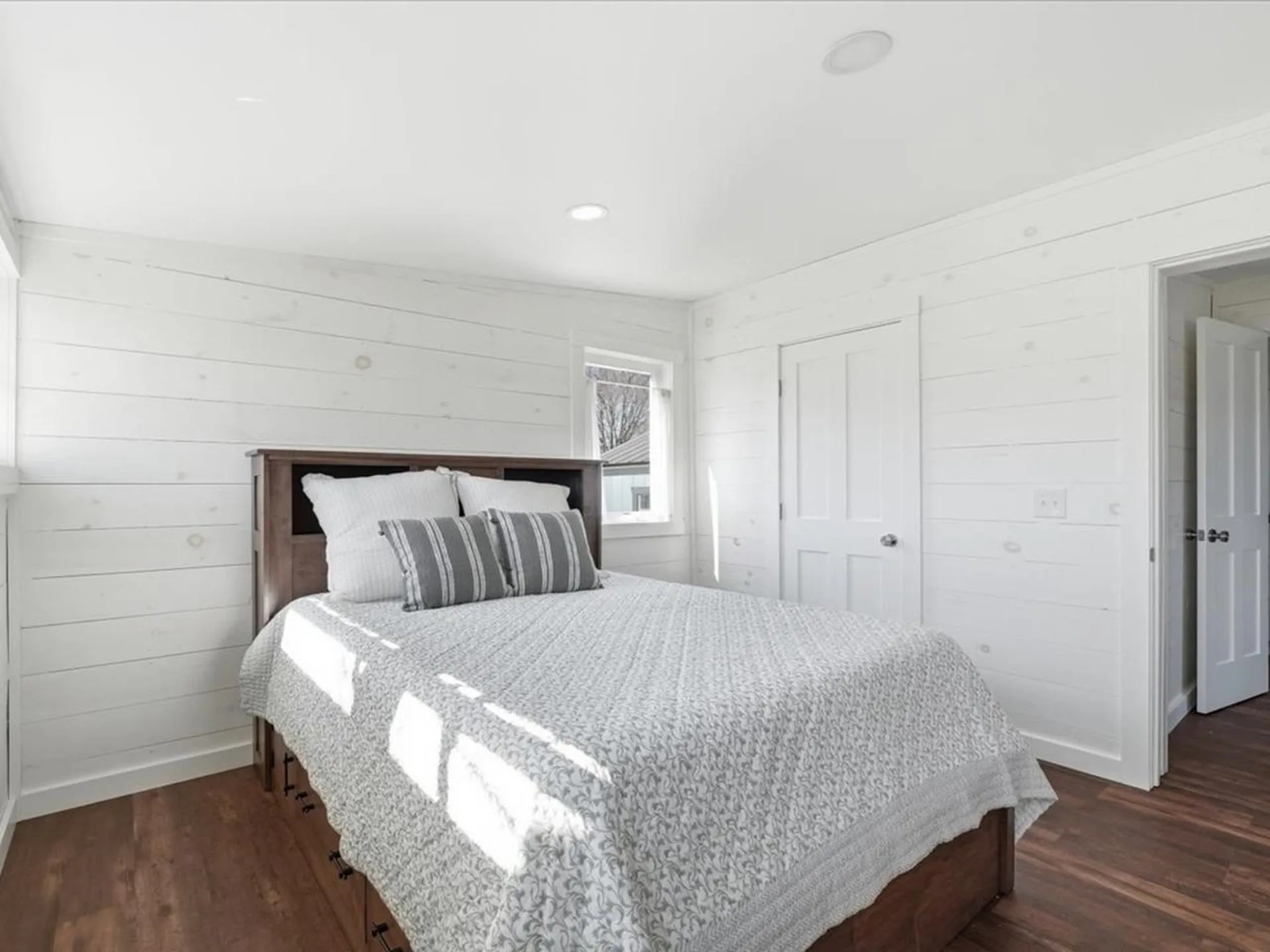 10 Gull Lane South Hero VT 05486