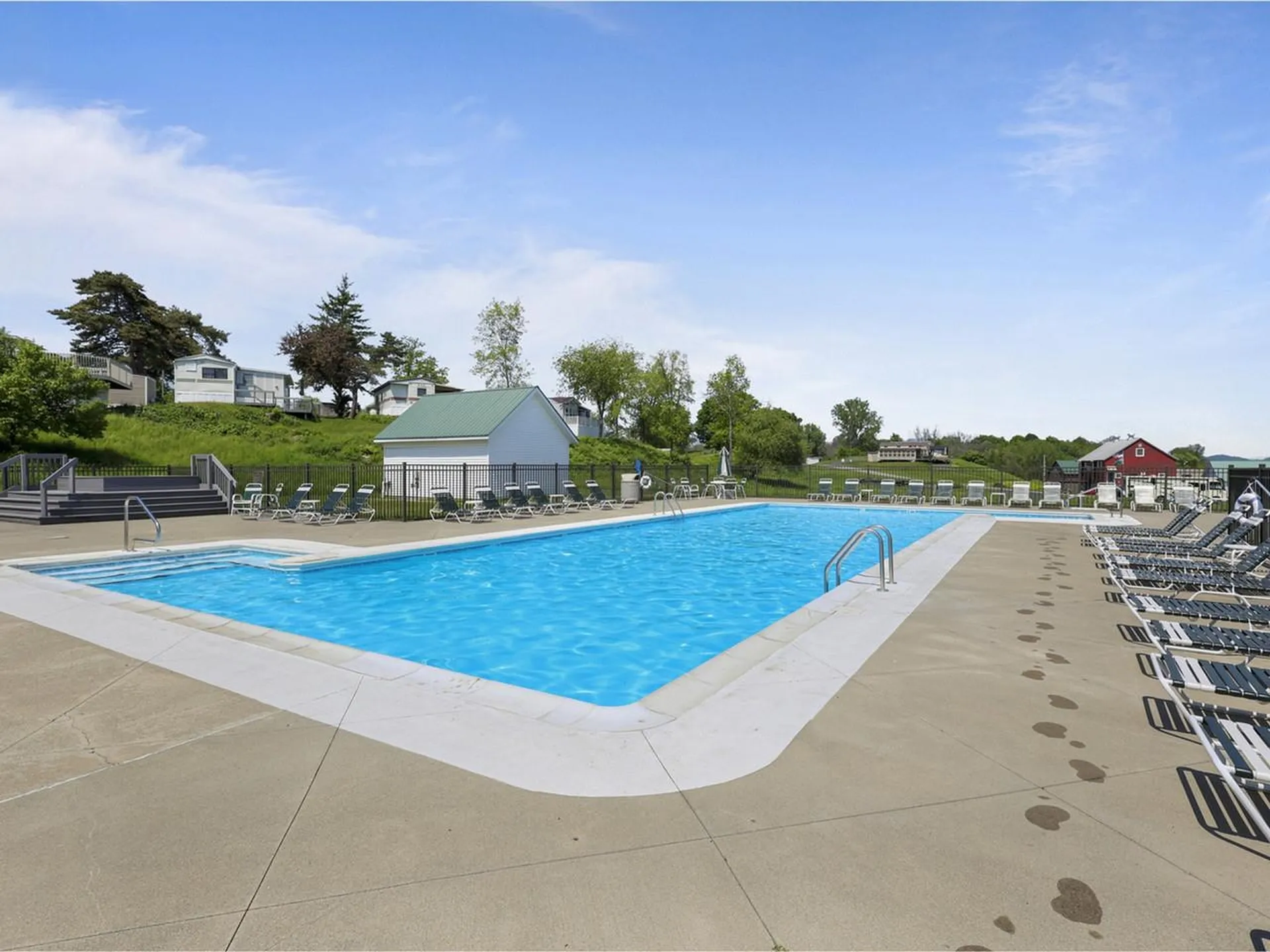 10 Gull Lane South Hero VT 05486