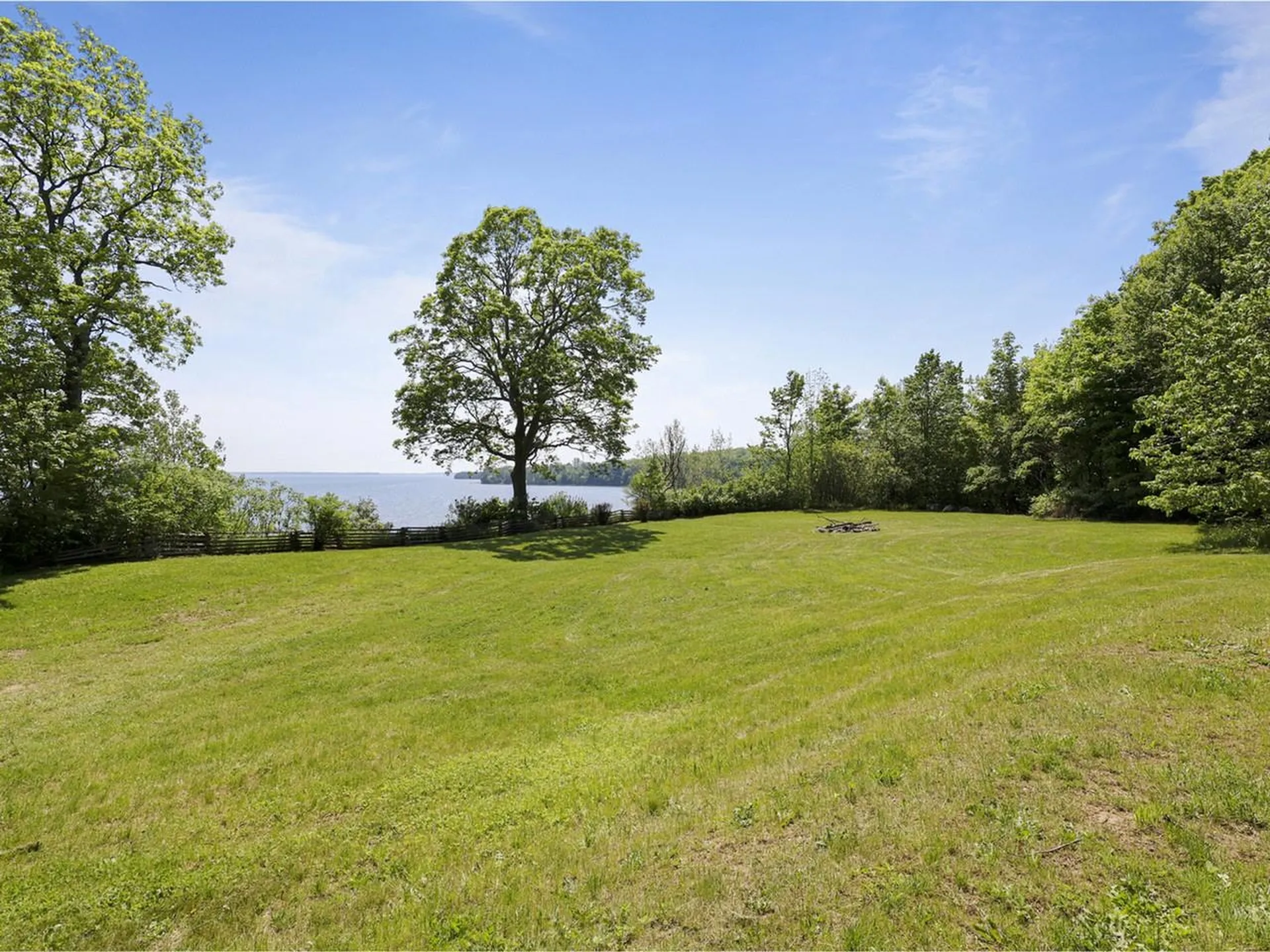 10 Gull Lane South Hero VT 05486