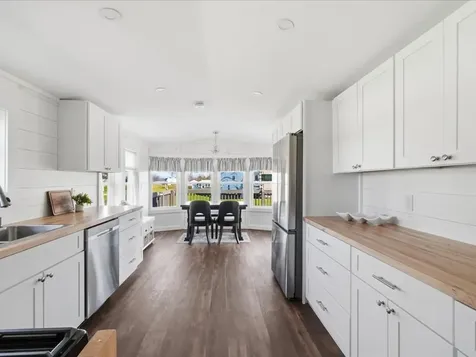 10 Gull Lane South Hero VT 05486
