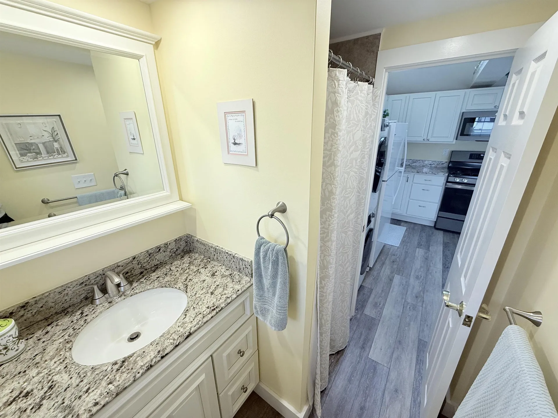 3 Bay Road Sanbornton NH 03269