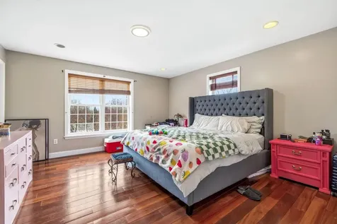 160 S Elm Street Manchester NH 03103