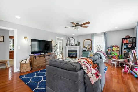 160 S Elm Street Manchester NH 03103