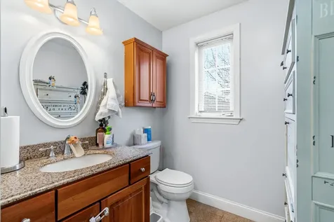 160 S Elm Street Manchester NH 03103