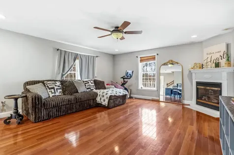 160 S Elm Street Manchester NH 03103