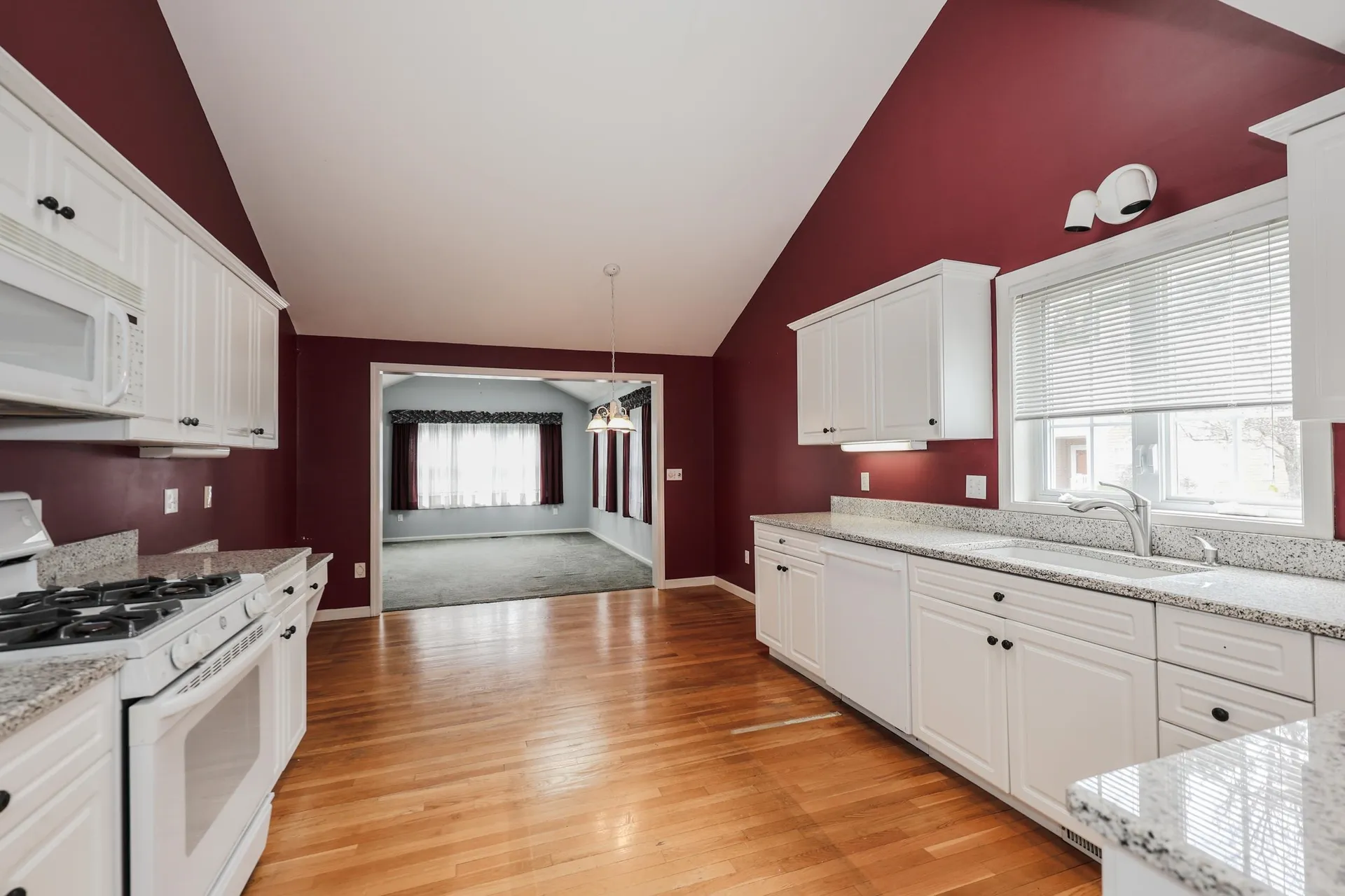 49 Drakes Landing Hampton NH 03842