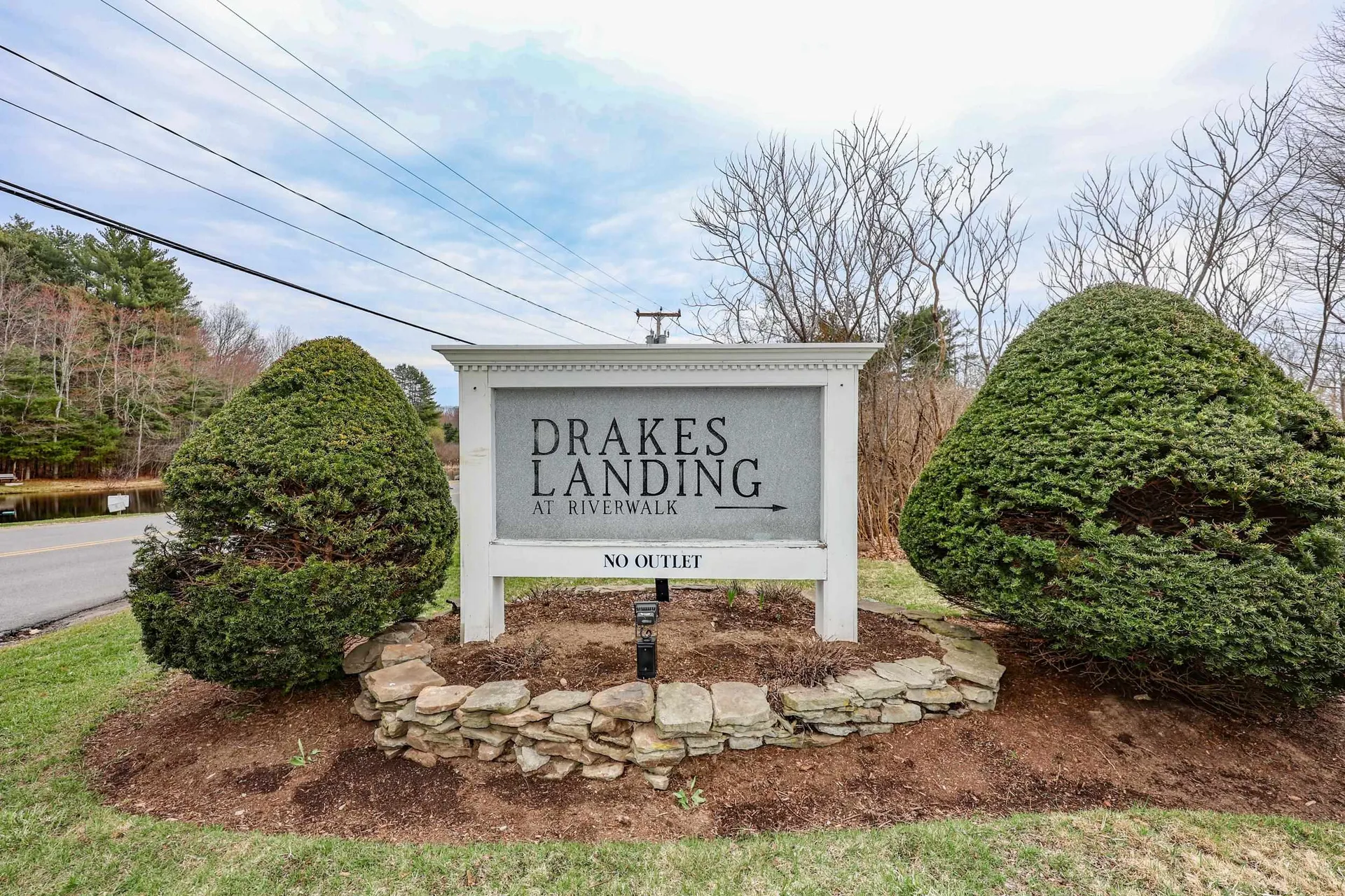 49 Drakes Landing Hampton NH 03842