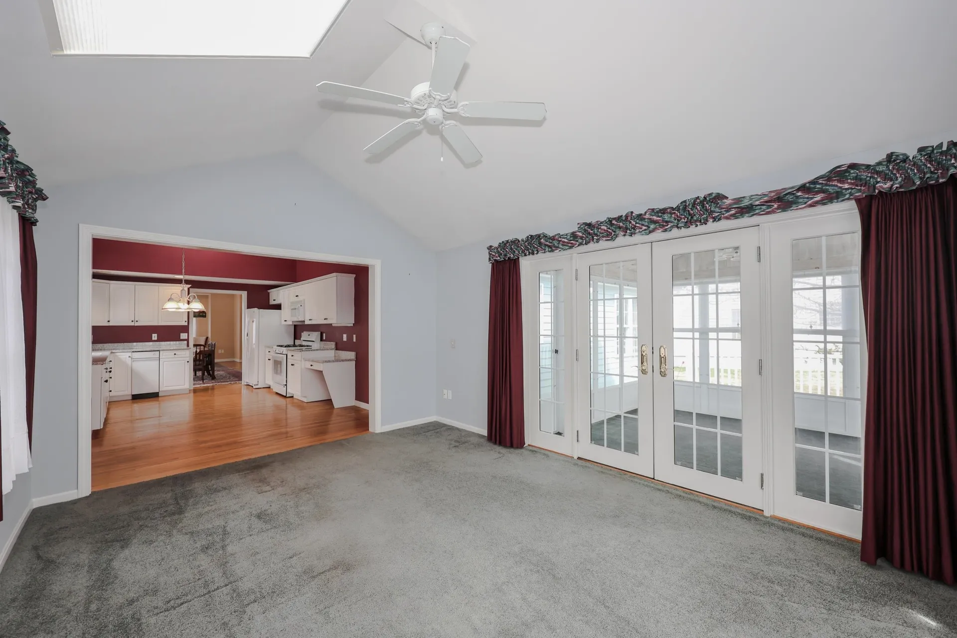 49 Drakes Landing Hampton NH 03842