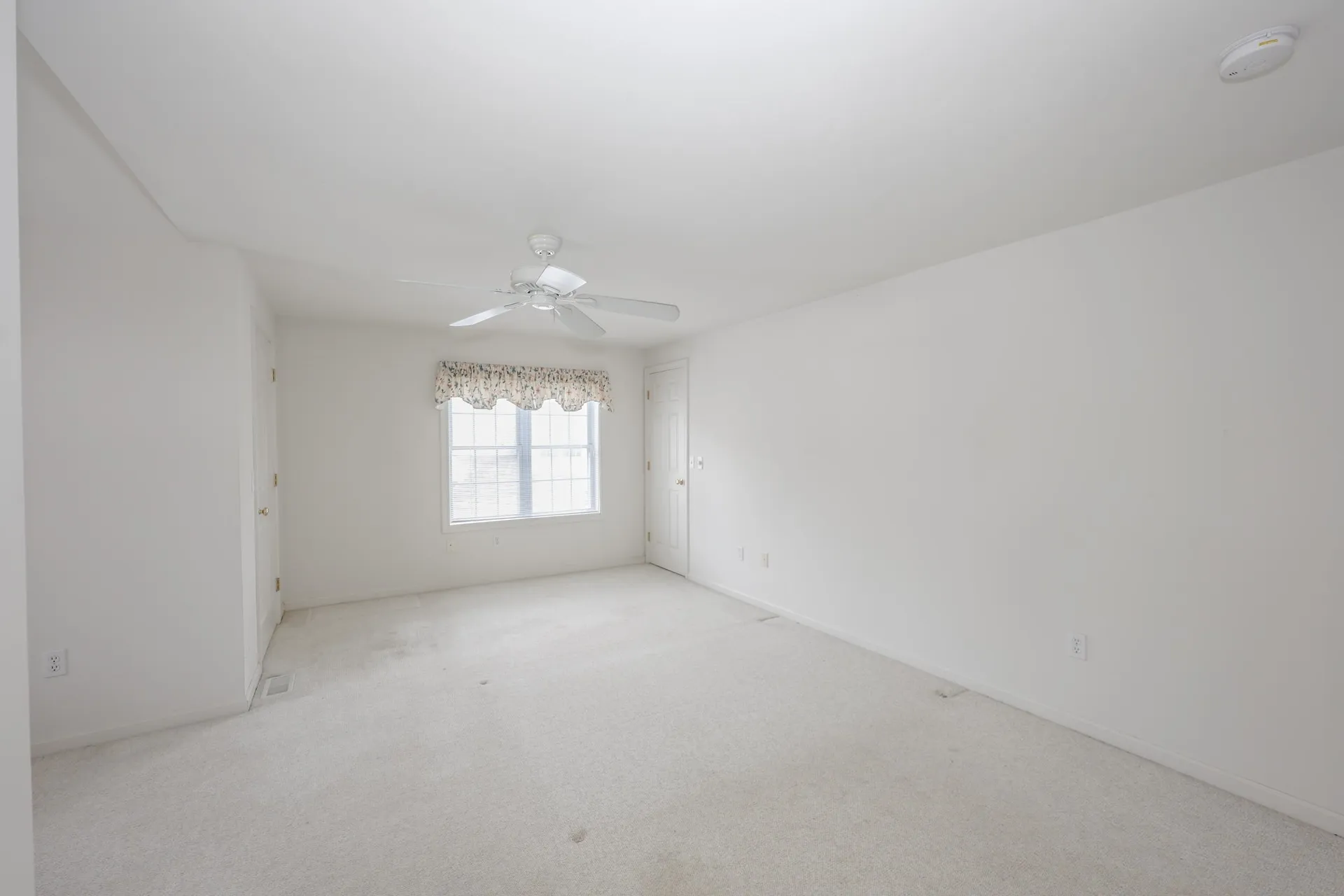 49 Drakes Landing Hampton NH 03842