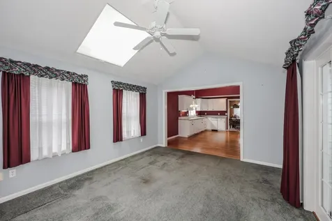 49 Drakes Landing Hampton NH 03842